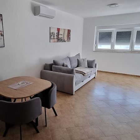 Apartmani Sunce I More Premantura Buitenkant foto