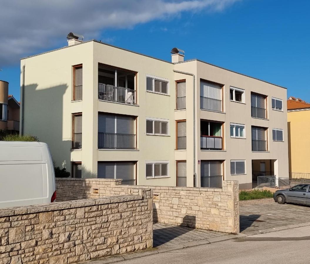 Apartmani Sunce I More Premantura Buitenkant foto