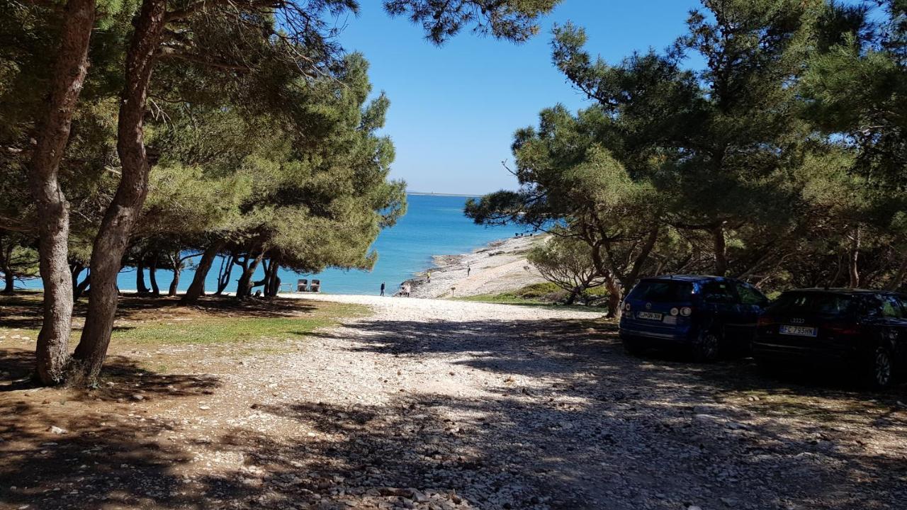 Apartmani Sunce I More Premantura Buitenkant foto