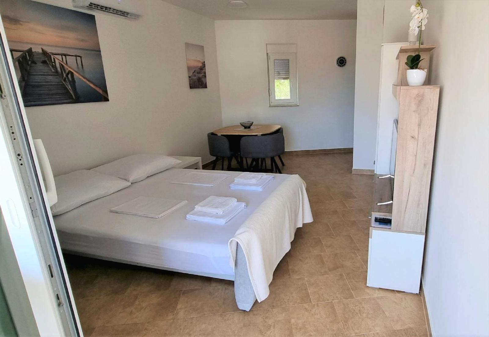 Apartmani Sunce I More Premantura Buitenkant foto